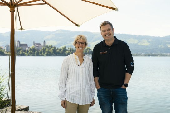 Tanja und Oliver in der Bucht von Kempraten